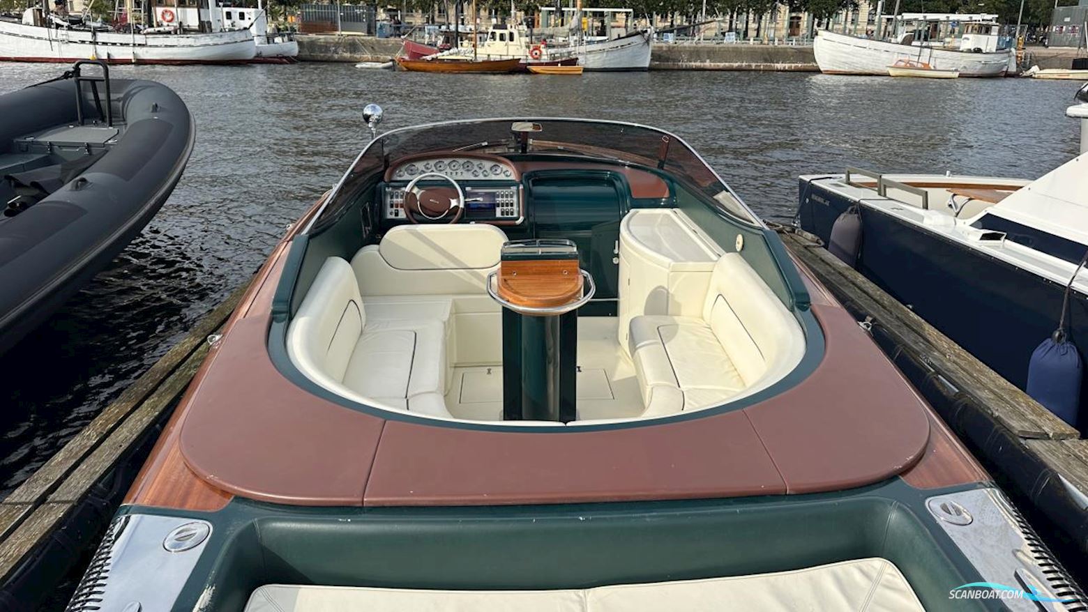 Riva AQUA 33