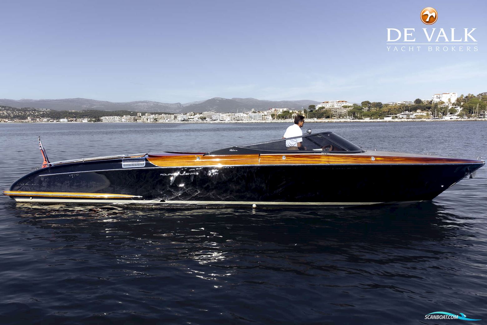 Riva Aqua Cento Motorboten 2007, met Yanmar motor, France