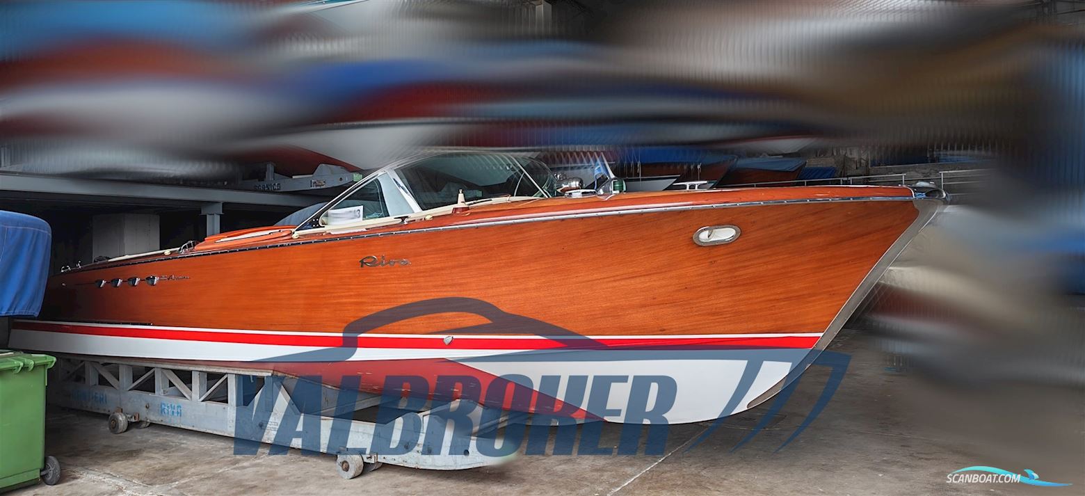 Riva Aquarama Super Motorboten 1968, met Riva motor, Italië