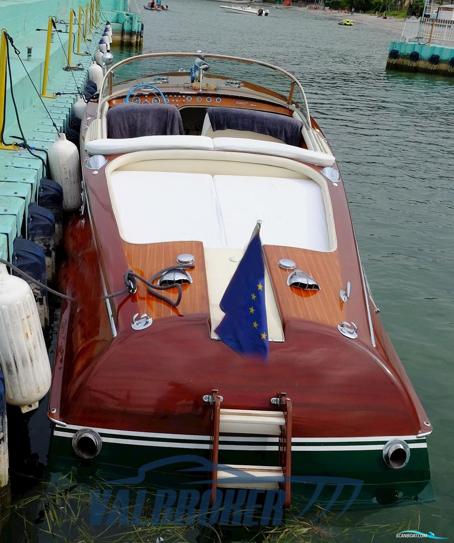 Riva Tritone