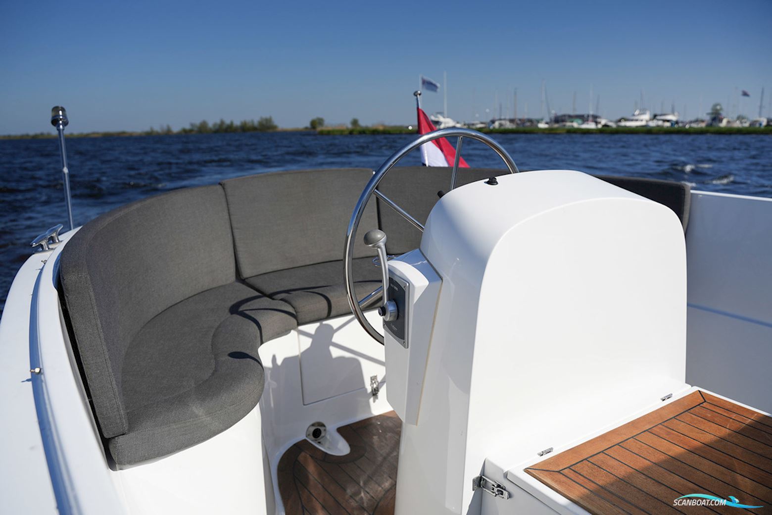 Riviera 24