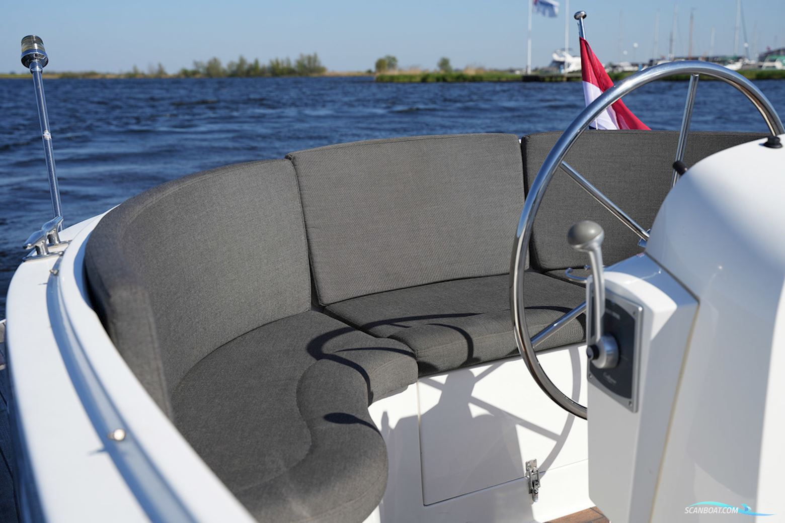 Riviera 24