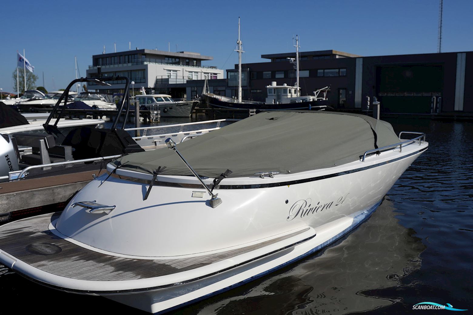Riviera 24