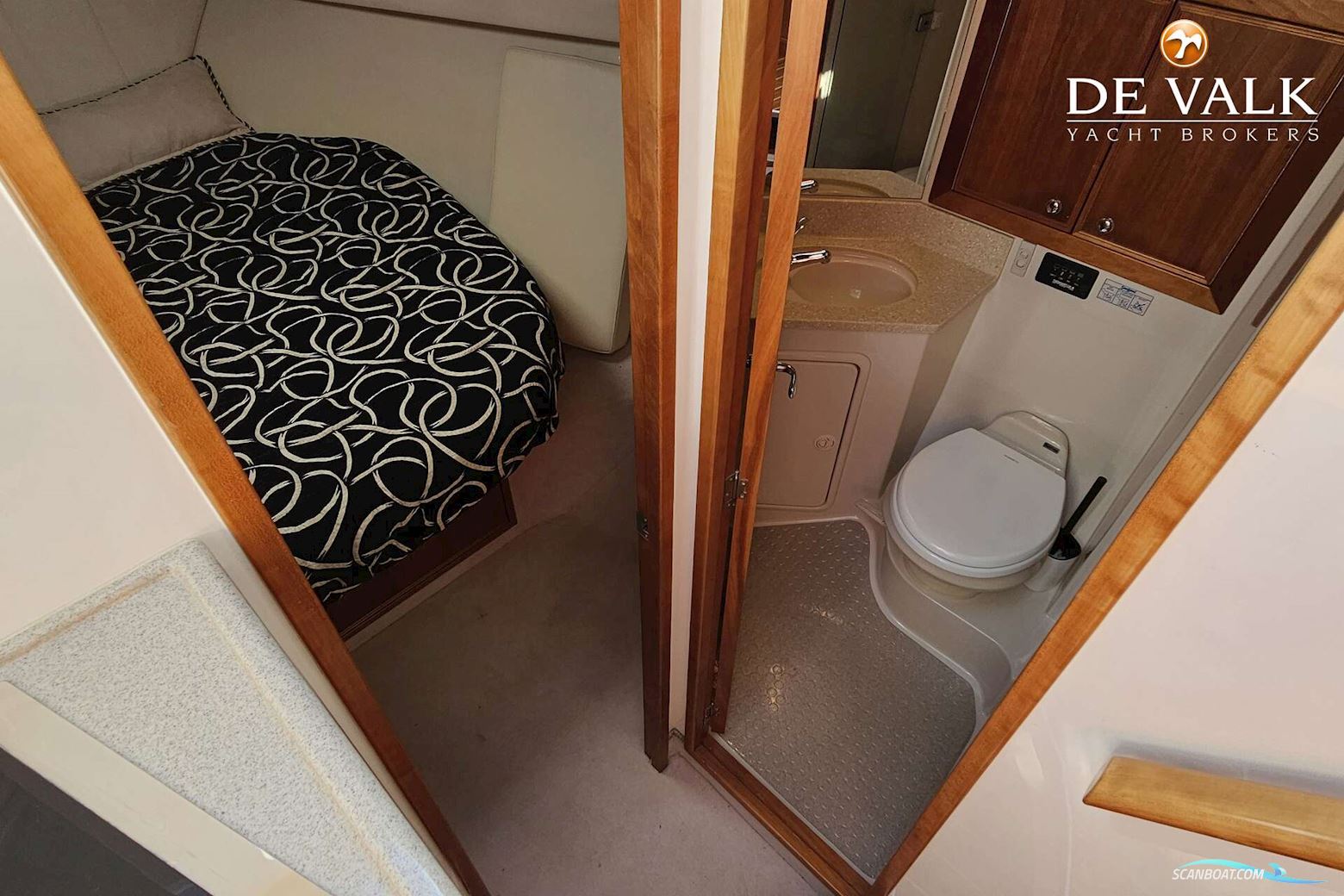 Riviera 33 Flybridge