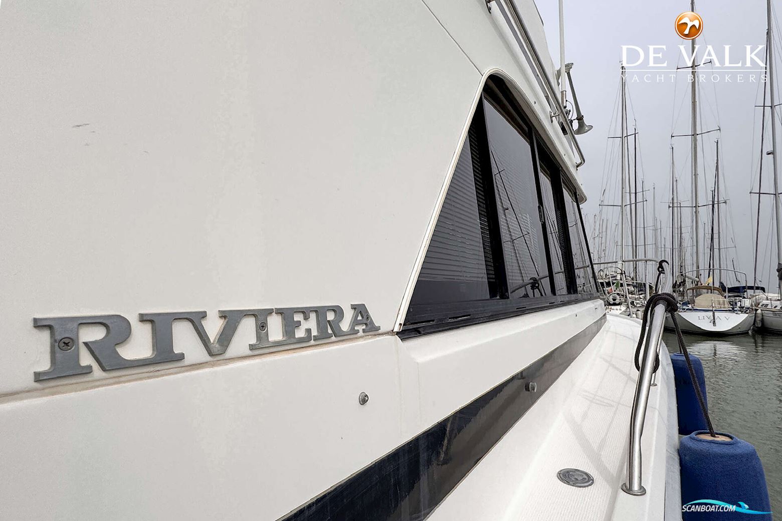 Riviera 33 Flybridge