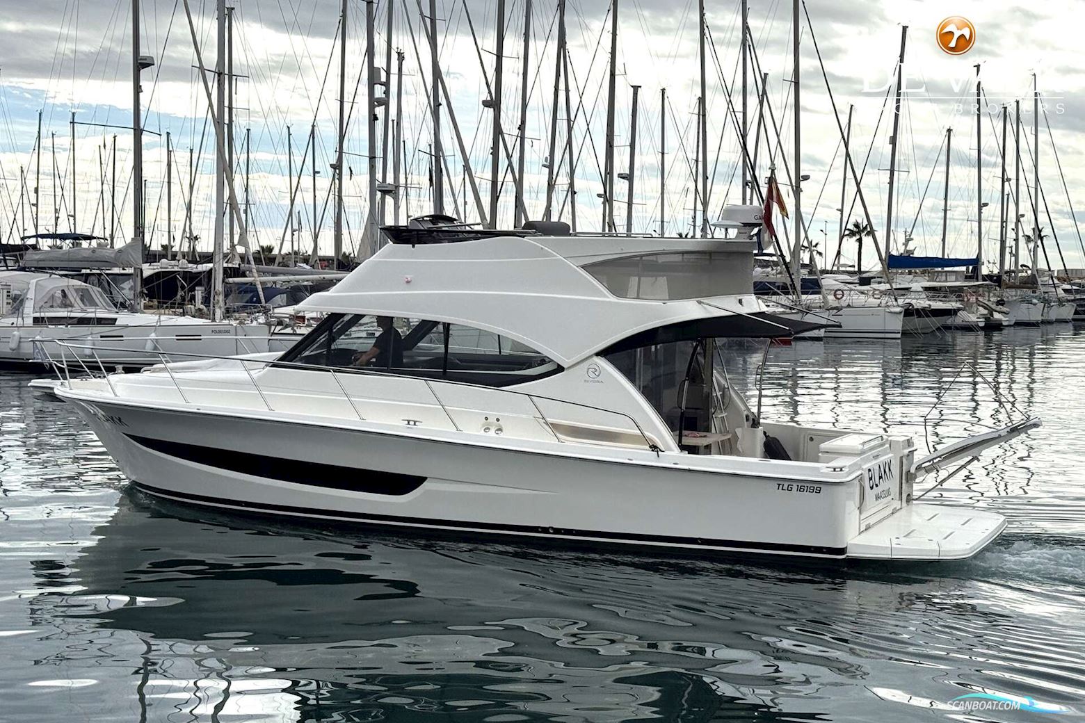 Riviera 39 Open Flybridge