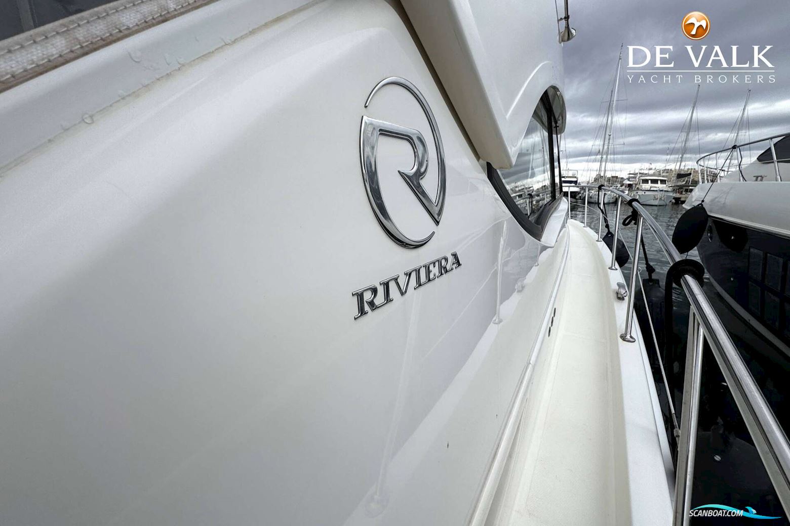 Riviera 39 Open Flybridge