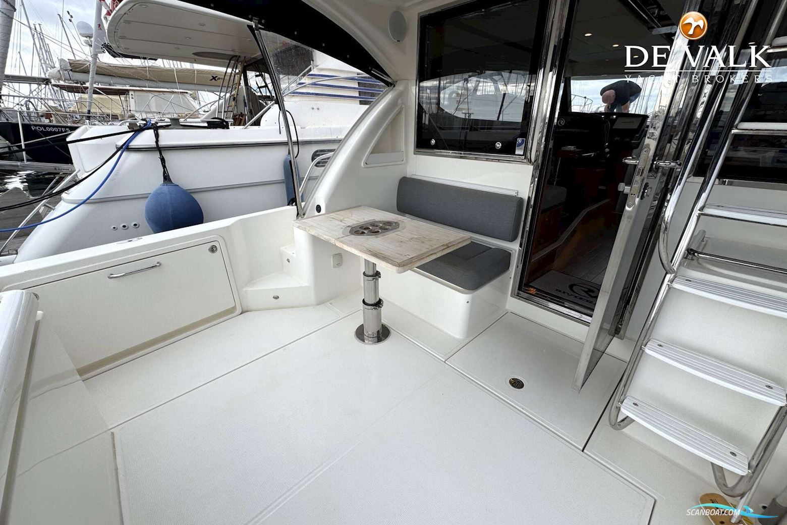 Riviera 39 Open Flybridge