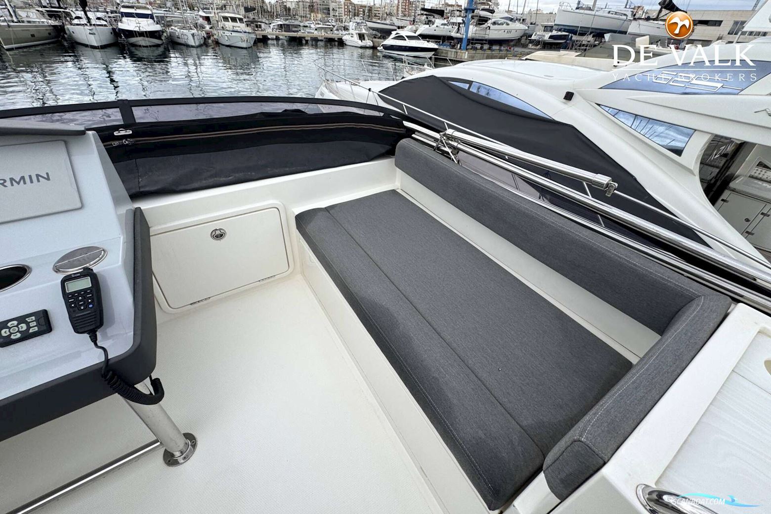 Riviera 39 Open Flybridge