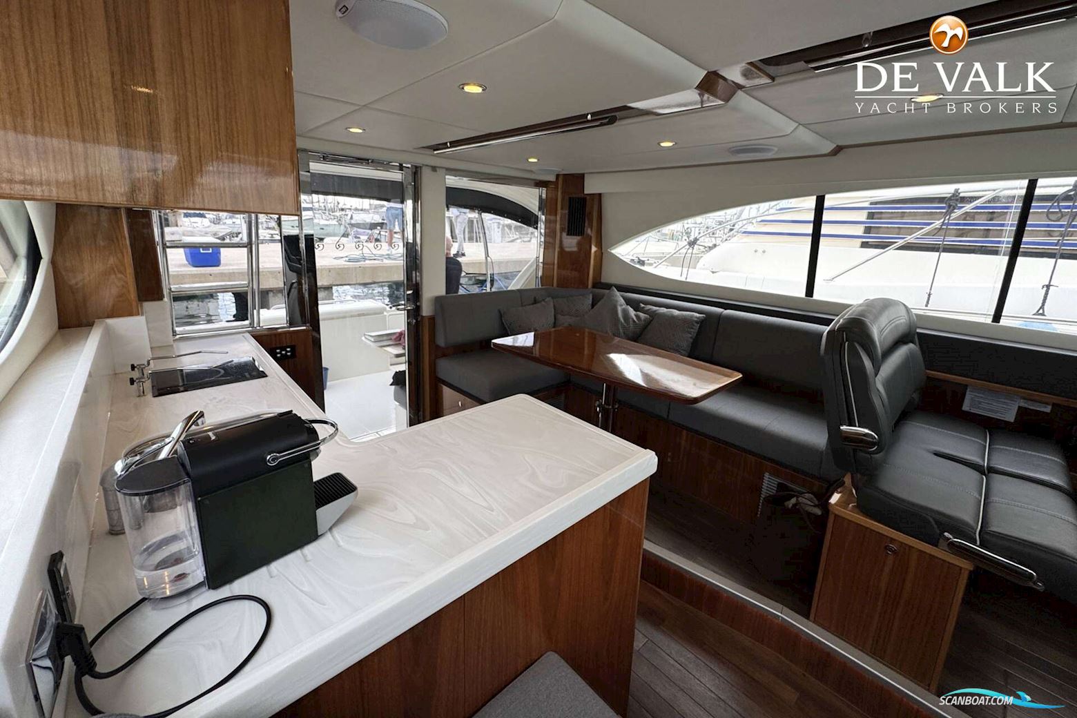 Riviera 39 Open Flybridge