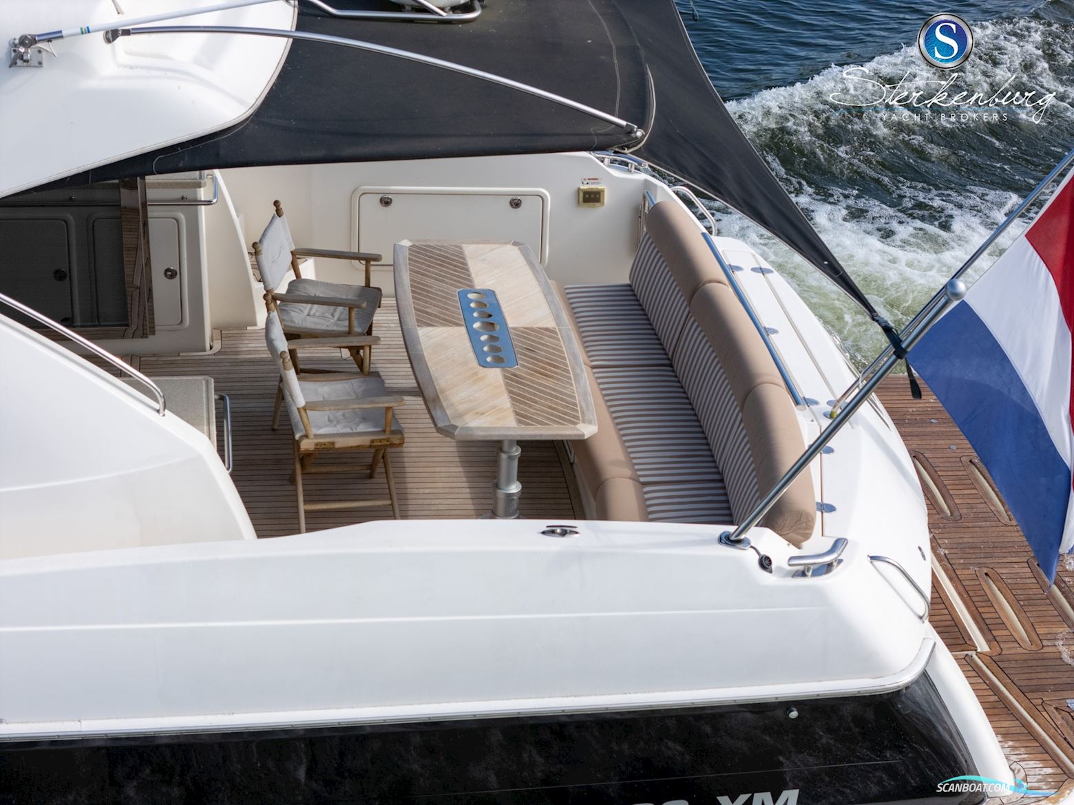 Rivièra 4700 Sport Yacht