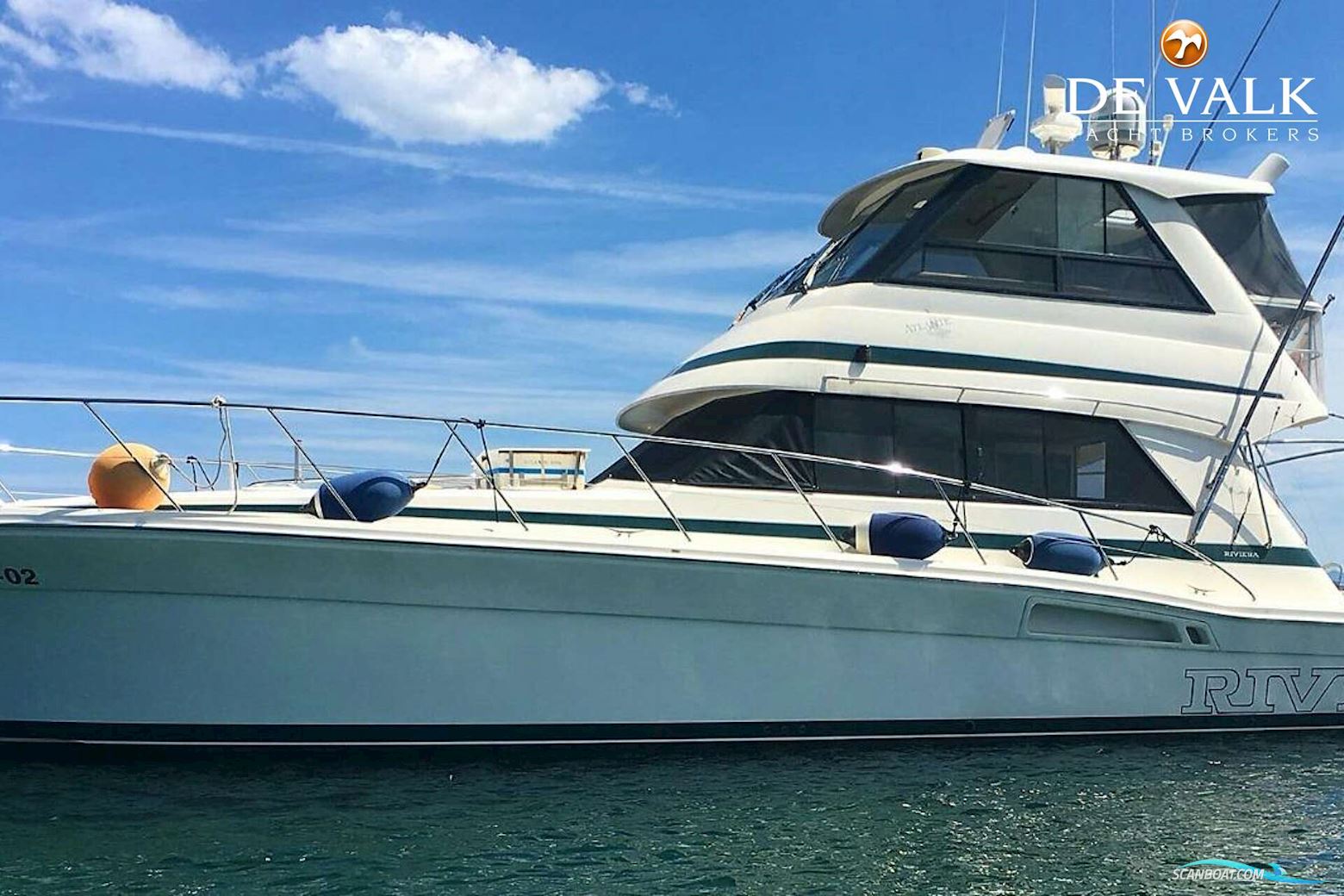 Riviera 48 Flybridge