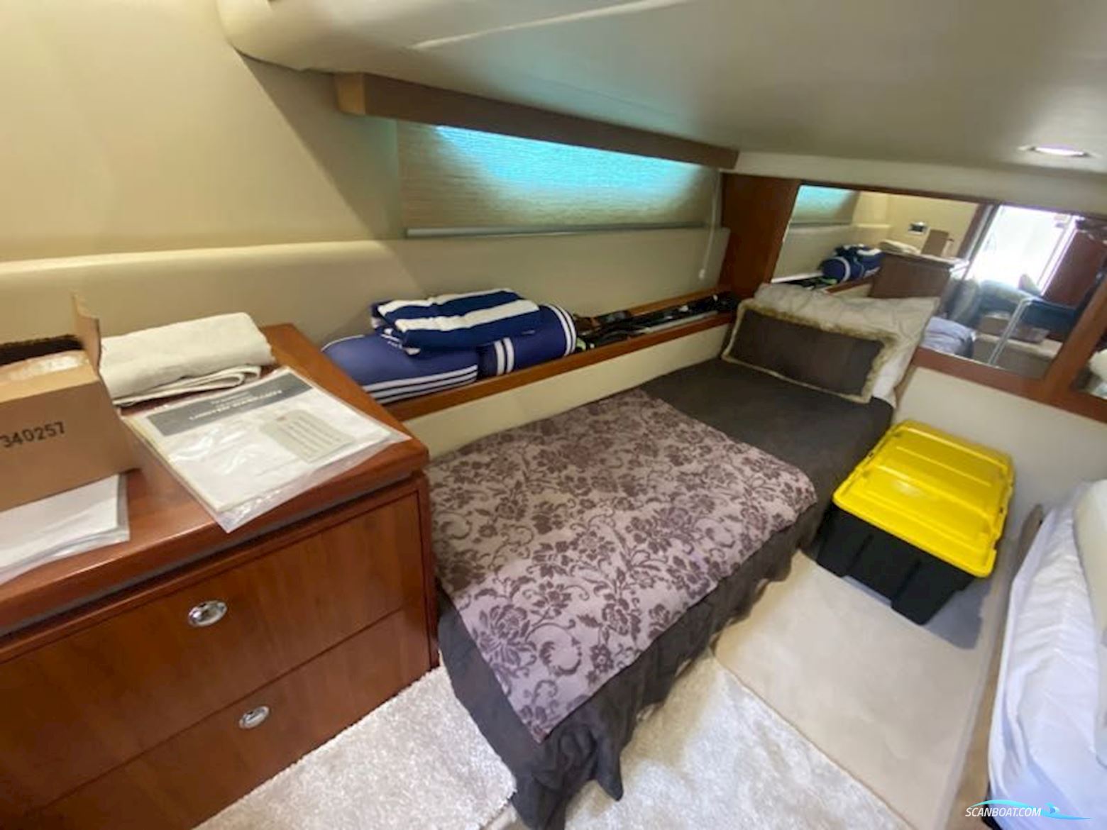 Riviera Yachts 4400 Sport Yacht