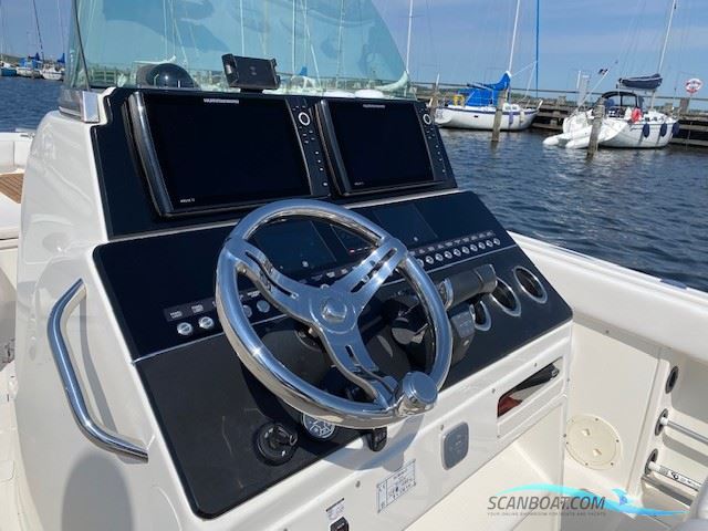 Robalo R260