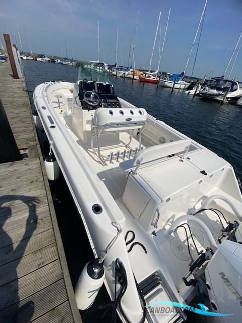 Robalo R260