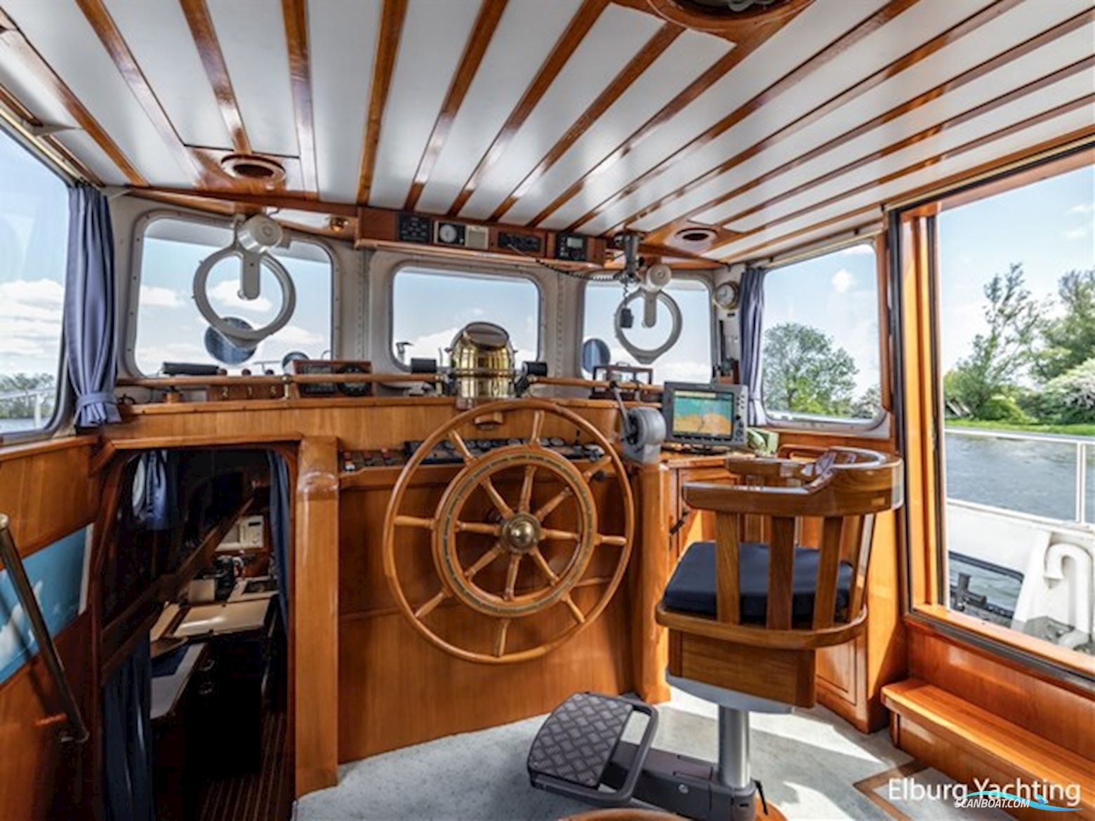 Robbenjager 16.71 - Pegasus II 