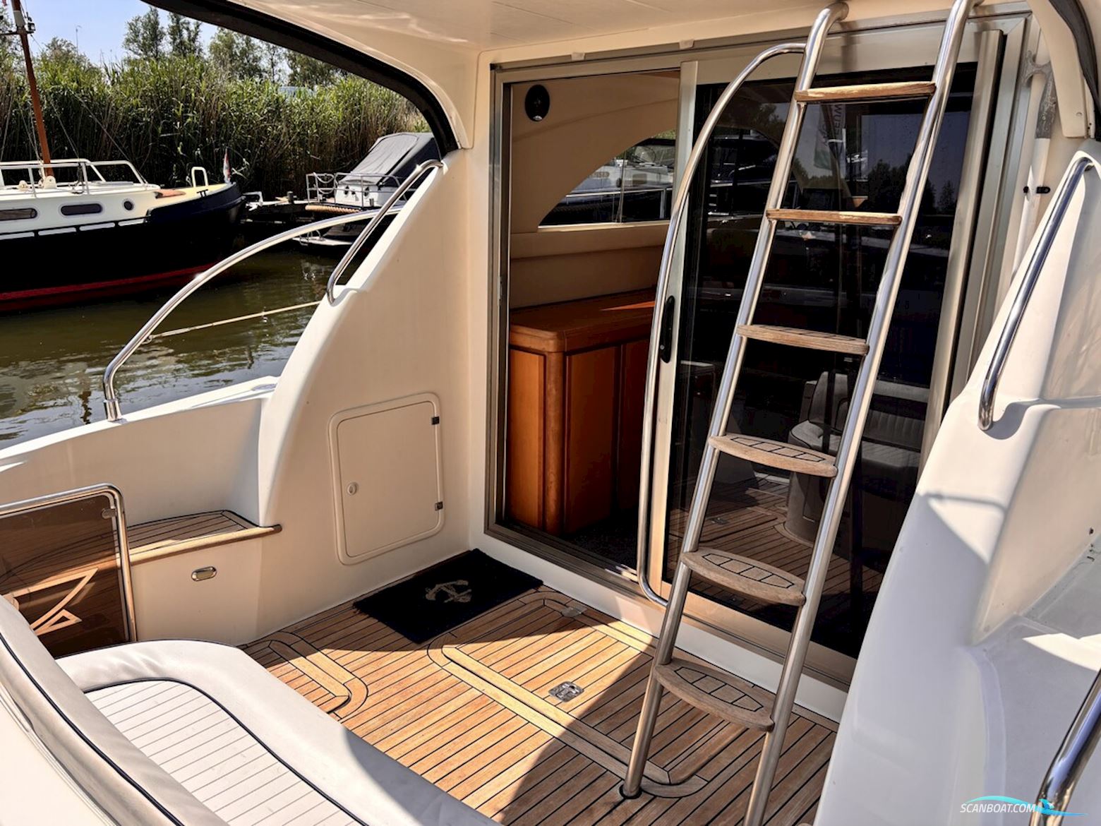 Rodman  30 Cruiser Flybridge