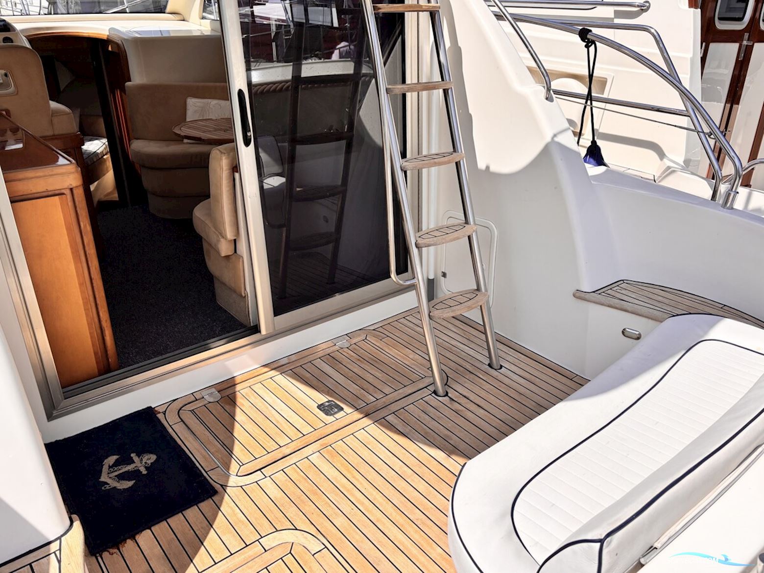 Rodman  30 Cruiser Flybridge