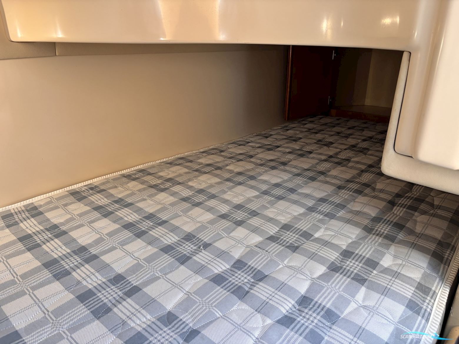 Rodman  30 Cruiser Flybridge