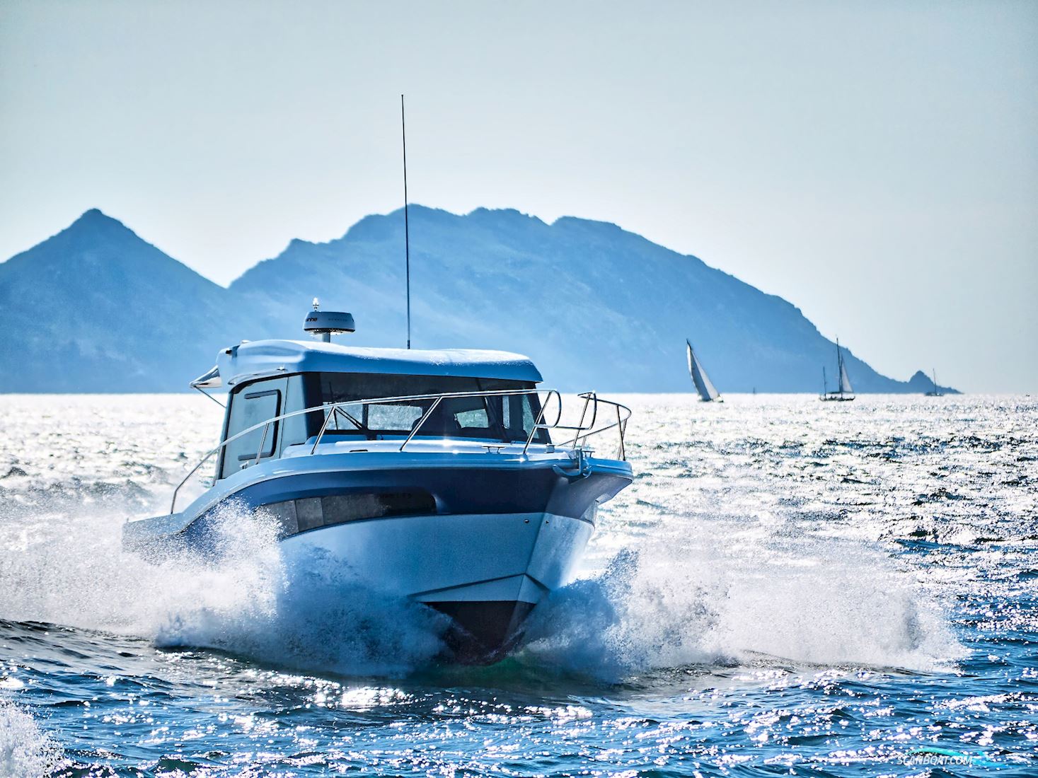 Rodman 1090 Evolution