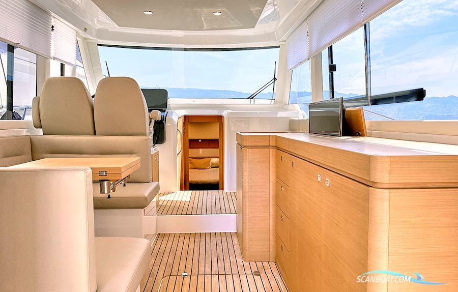 Rodman 1290 Evolution Flybridge