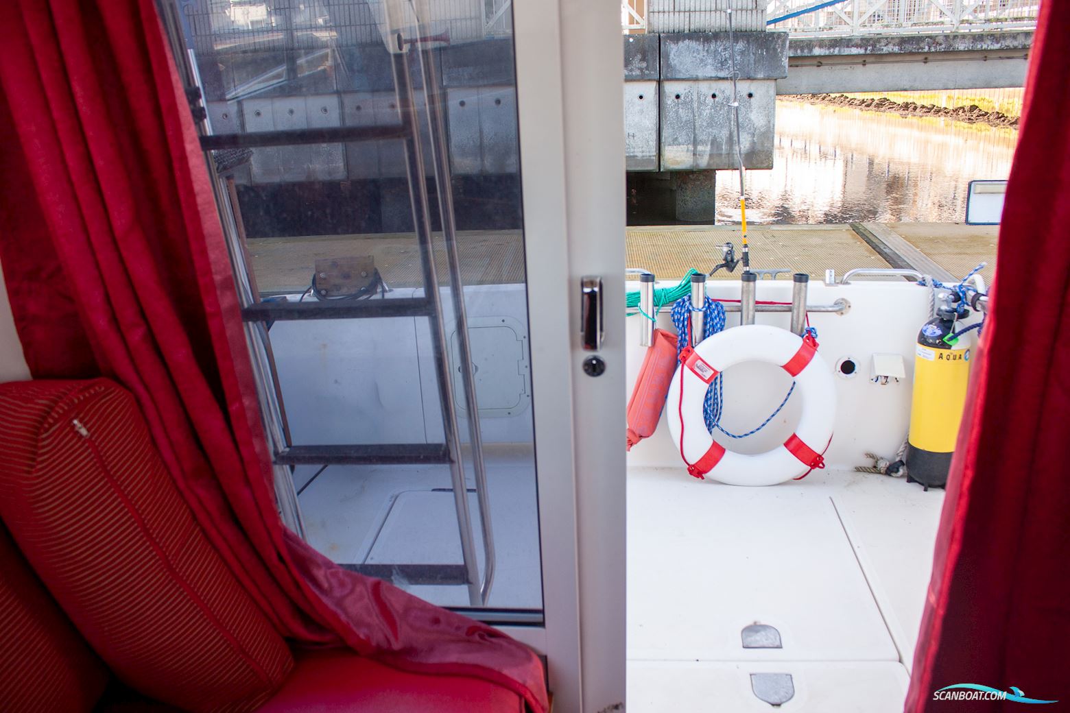 Rodman 800 Flybridge