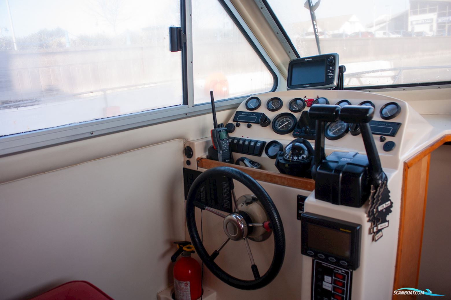 Rodman 800 Flybridge