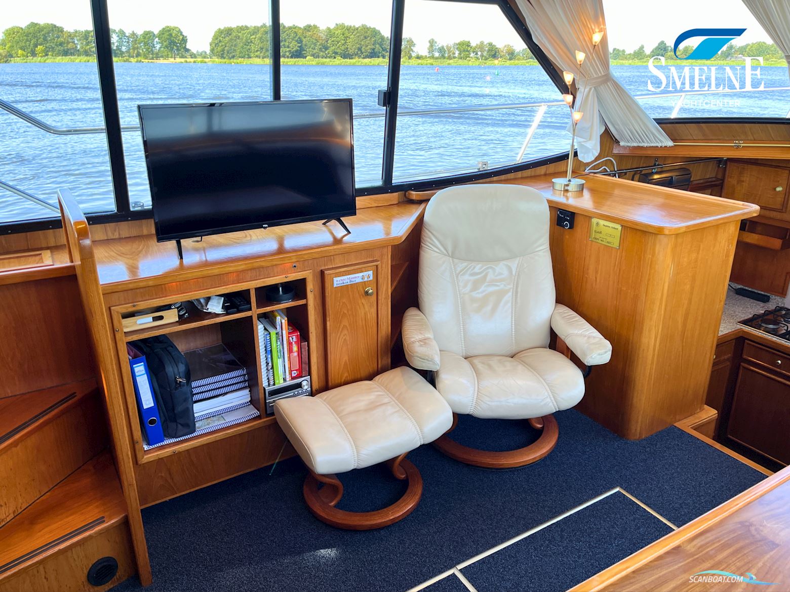 Roukema Explorer 44