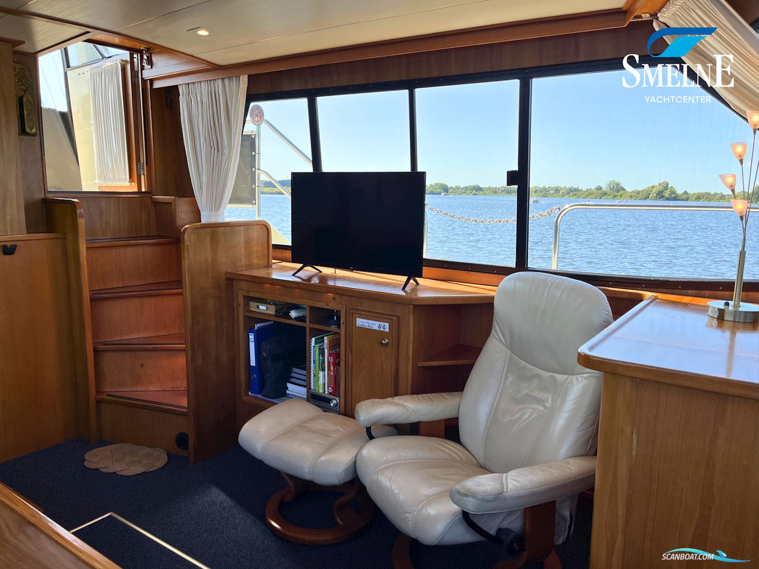 Roukema Explorer 44