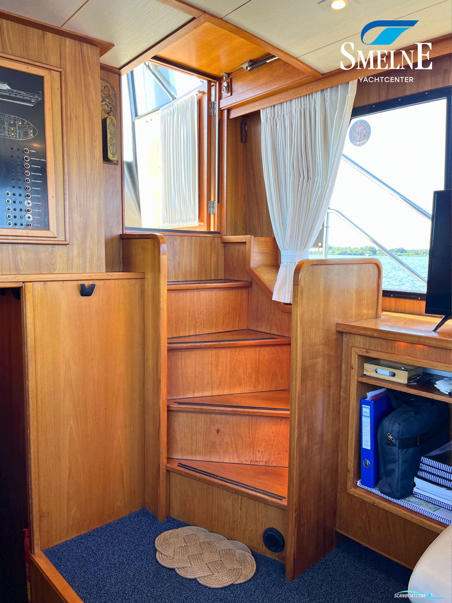 Roukema Explorer 44