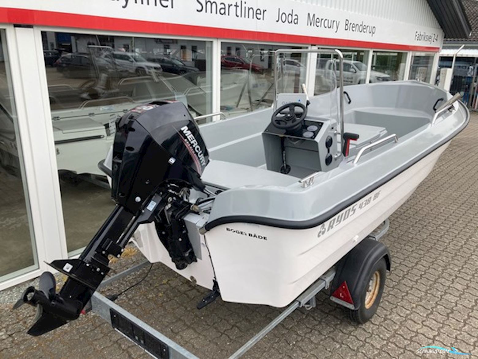 Ryds 438BF med 20 hk Mercury-EFI 4 takt - Anvisningssalg