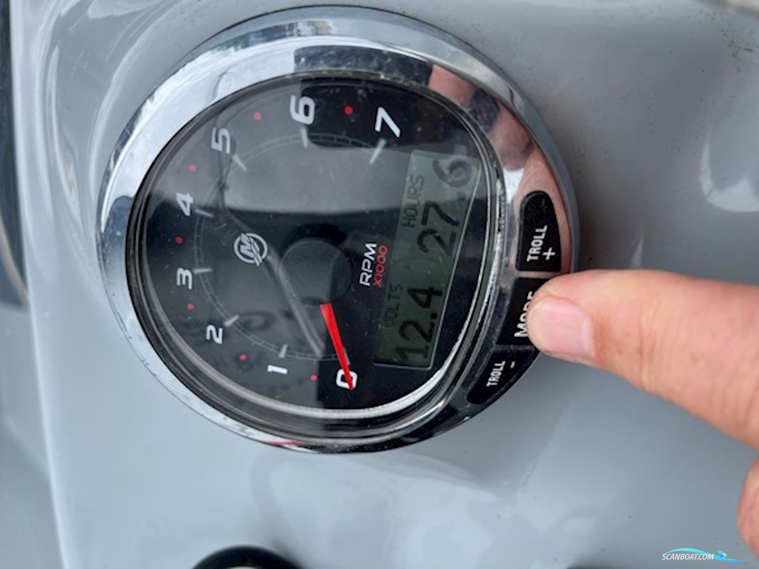 Ryds 486 BF Med 50 hk Mercury-Efi 4 Takt og 1000 kg Brenderup Bådtrailer -