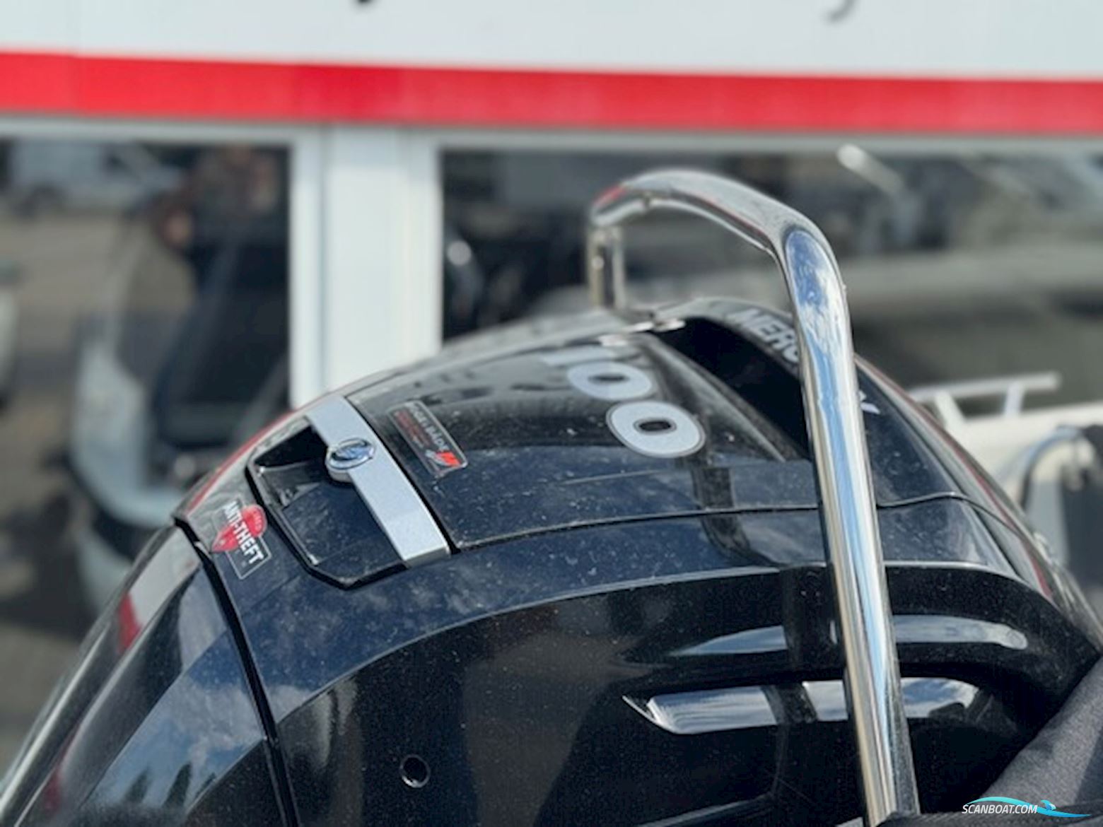 Ryds 548VI Sport X-Line med 100 hk Mercury-EFI 4 takt 2,1L og 1300 kg Brenderup bådtrailer - Anvisningssalg