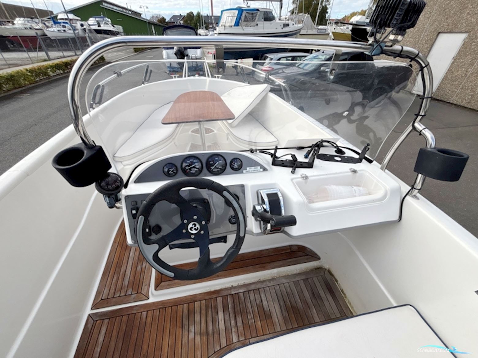 Ryds 568 GTI Styrepultsbåd