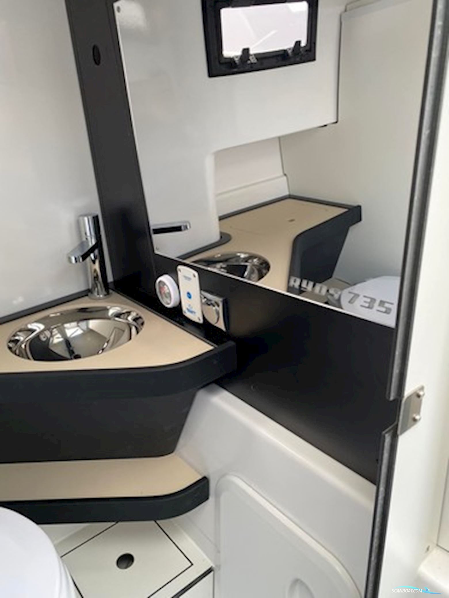 Ryds 735VI - F175 Mercury-EFI DS V6