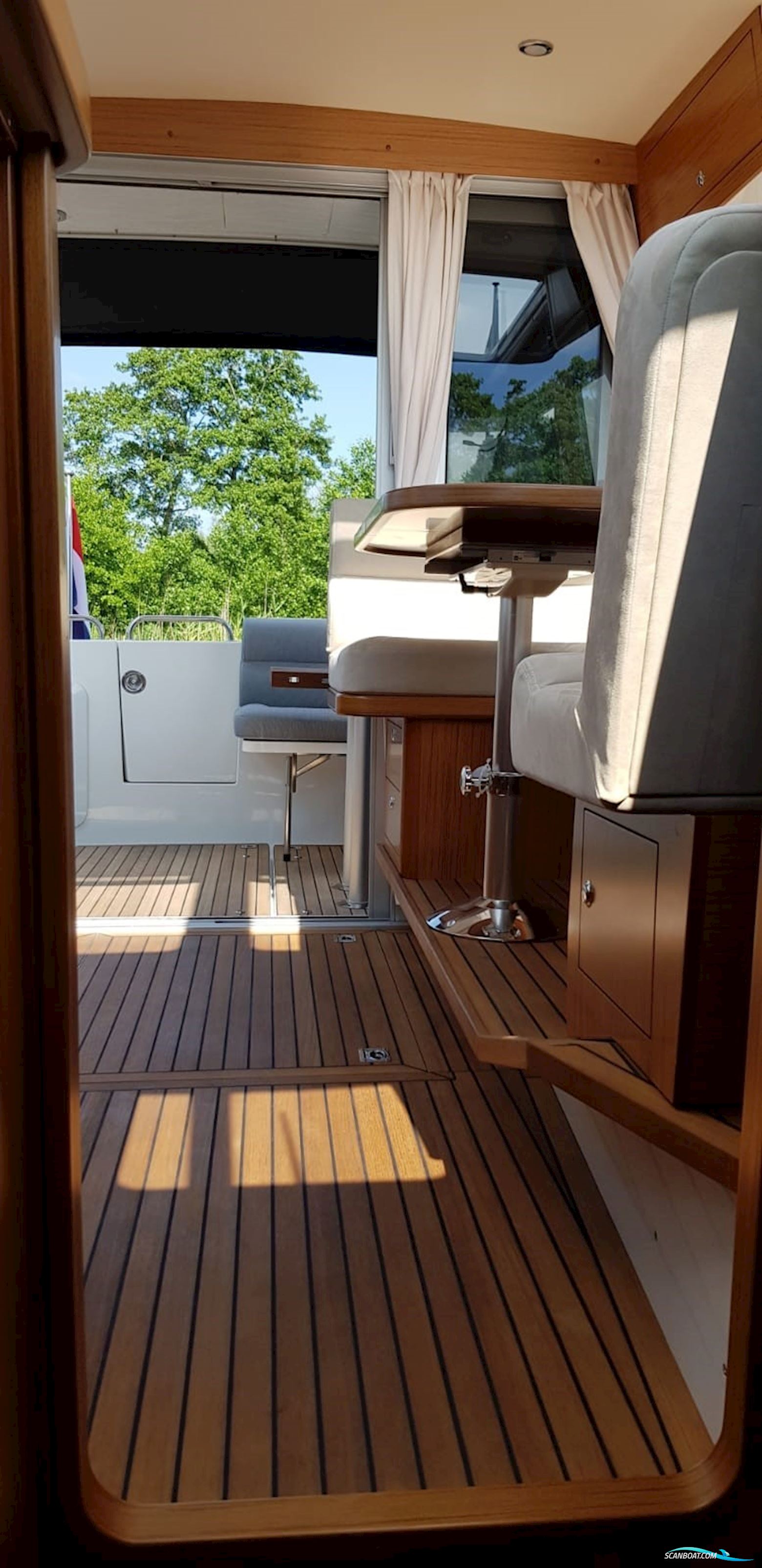 Saga 325
