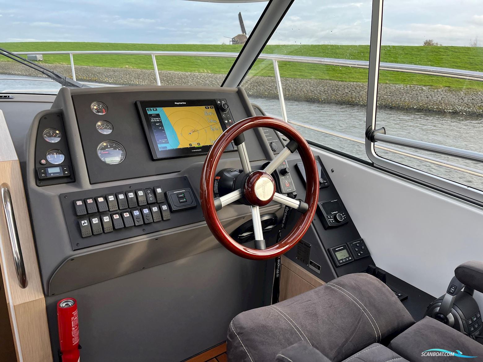 Saga 385