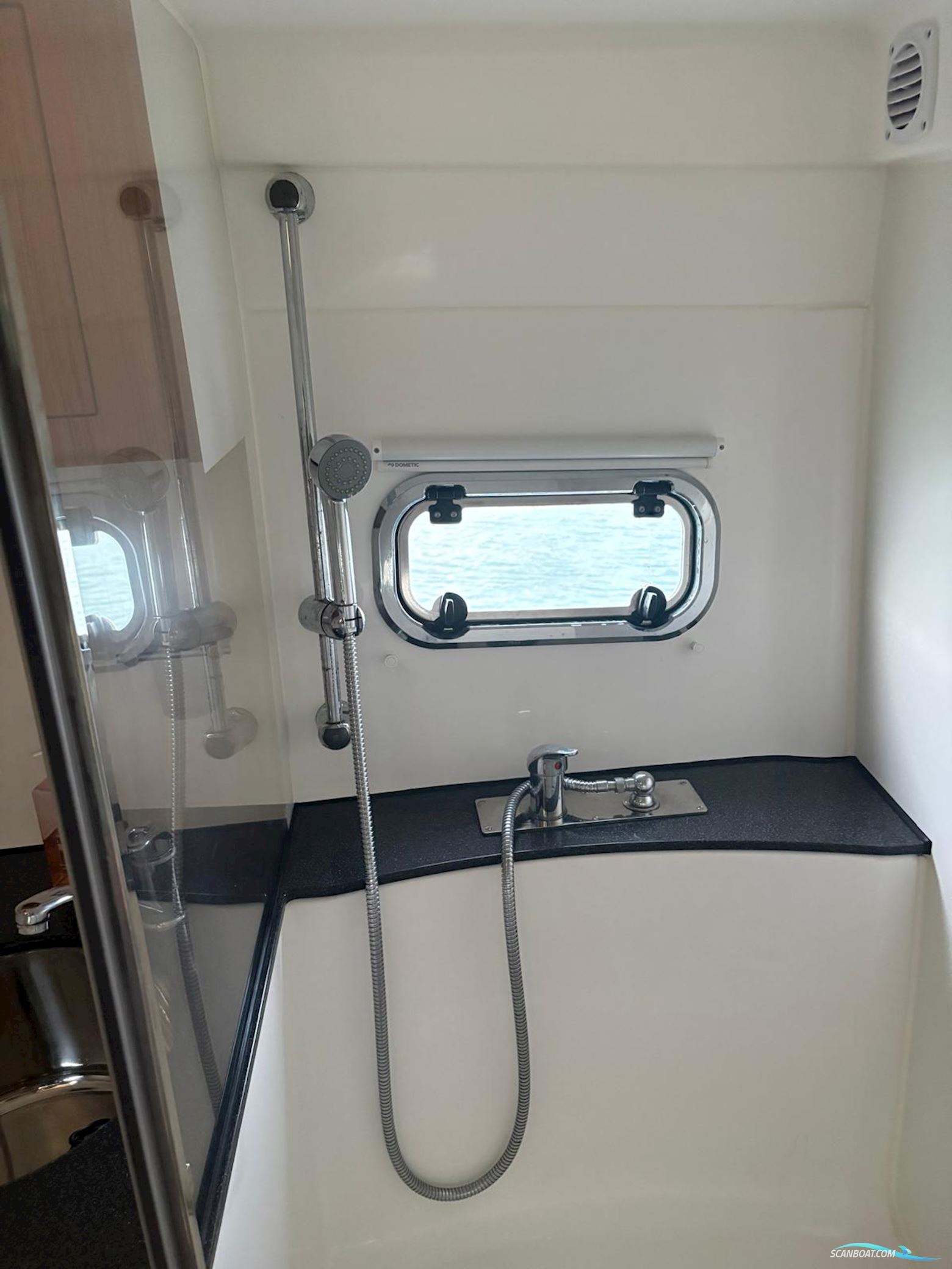 Saga 390