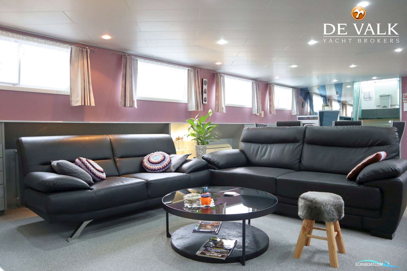 Sailing Houseboat 32M