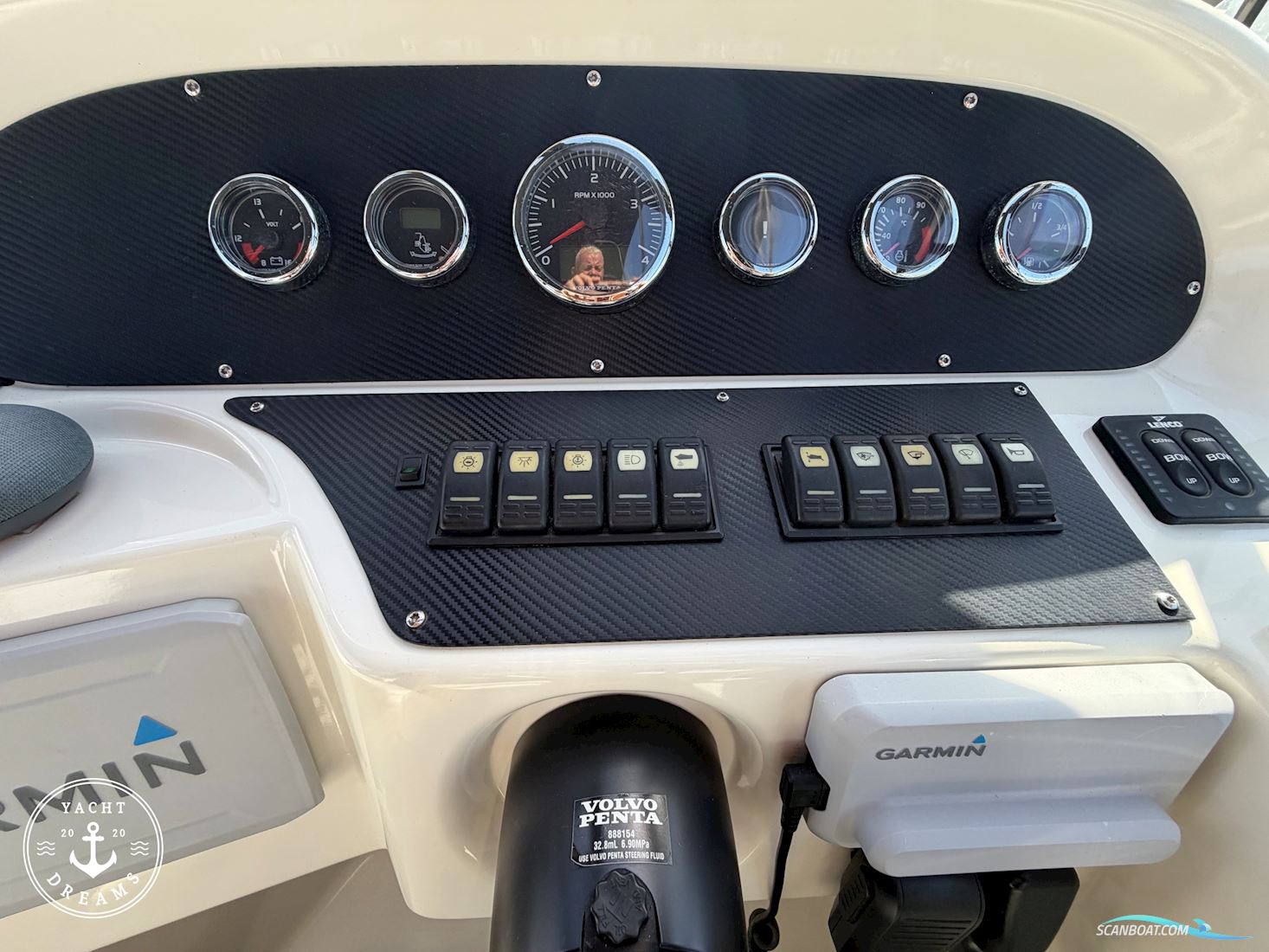 Sanboat Cuddy 980