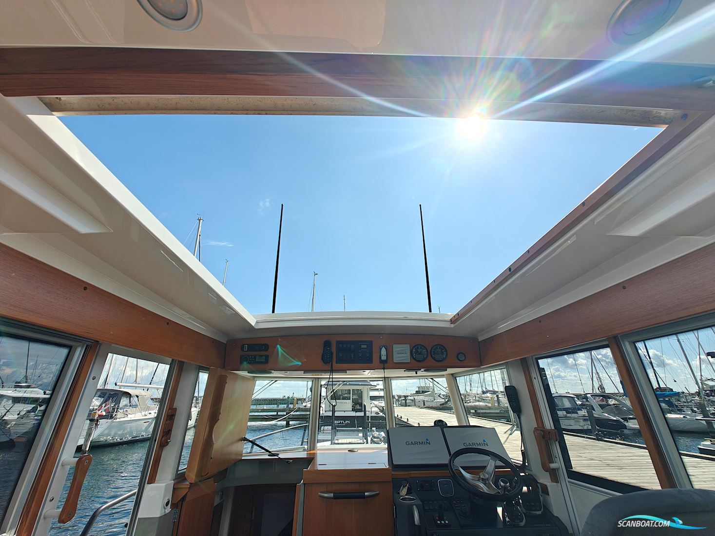 Sargo 33 Explorer