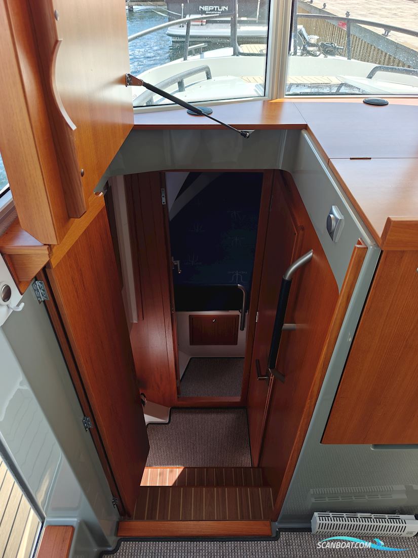 Sargo 33 Explorer