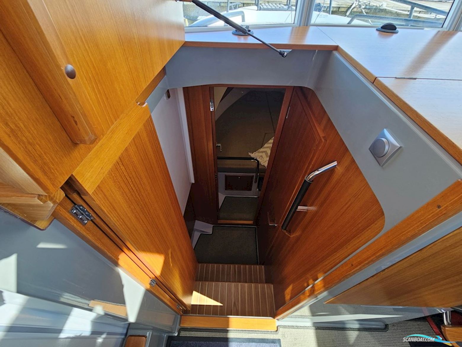 Sargo 33 Explorer