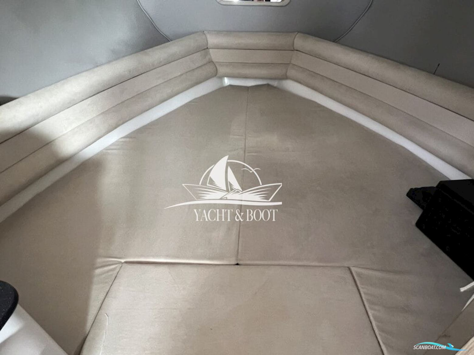 Saver 750 Cabin