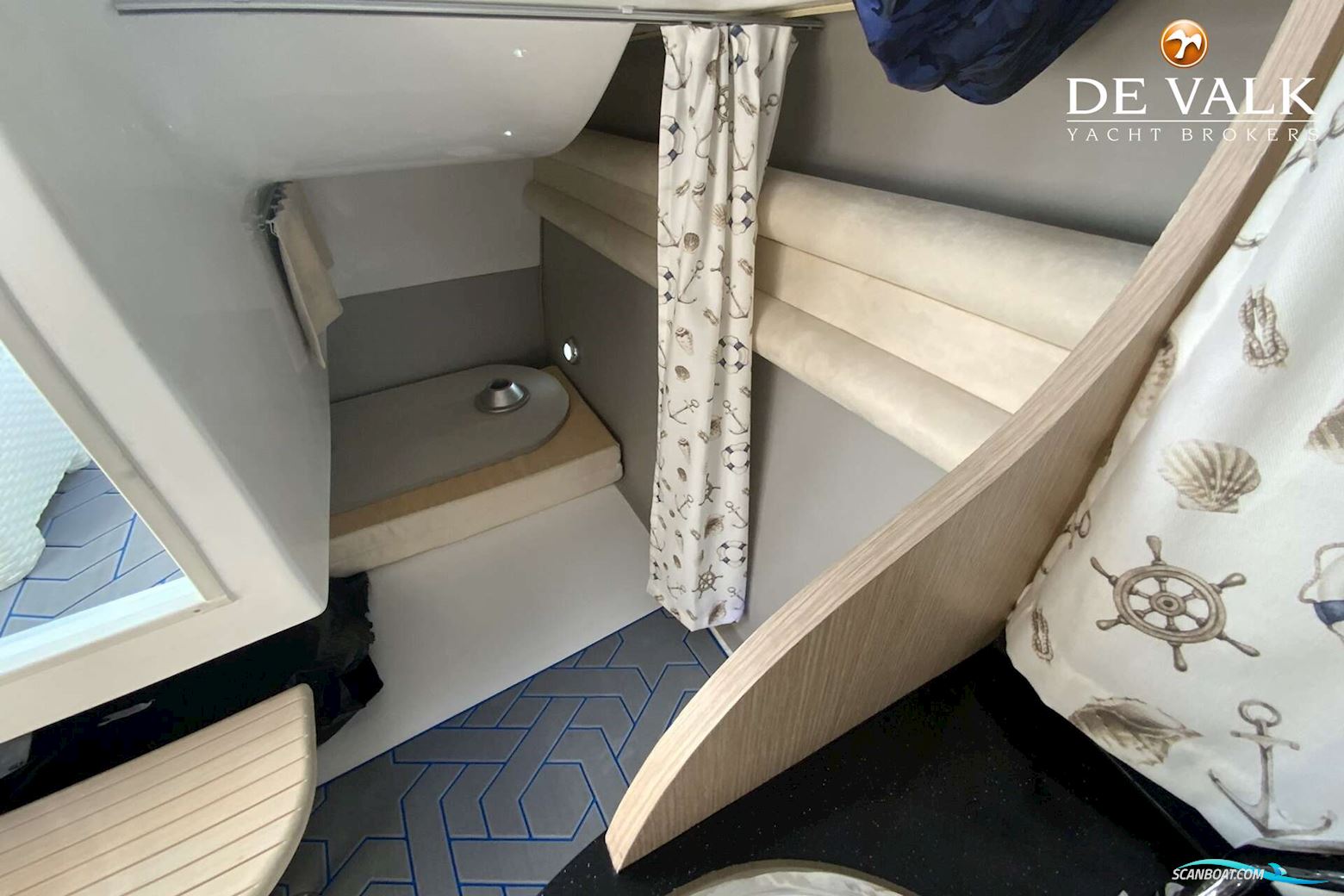Saver 750 Cabin