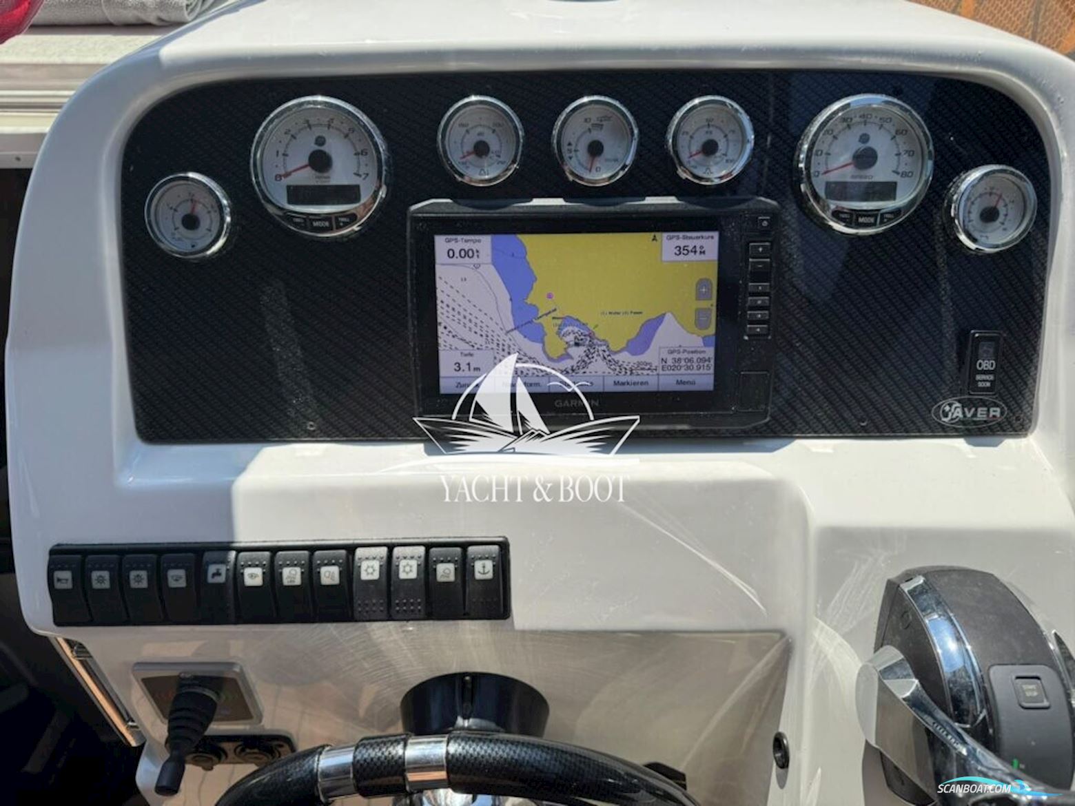Saver 830 Cabin