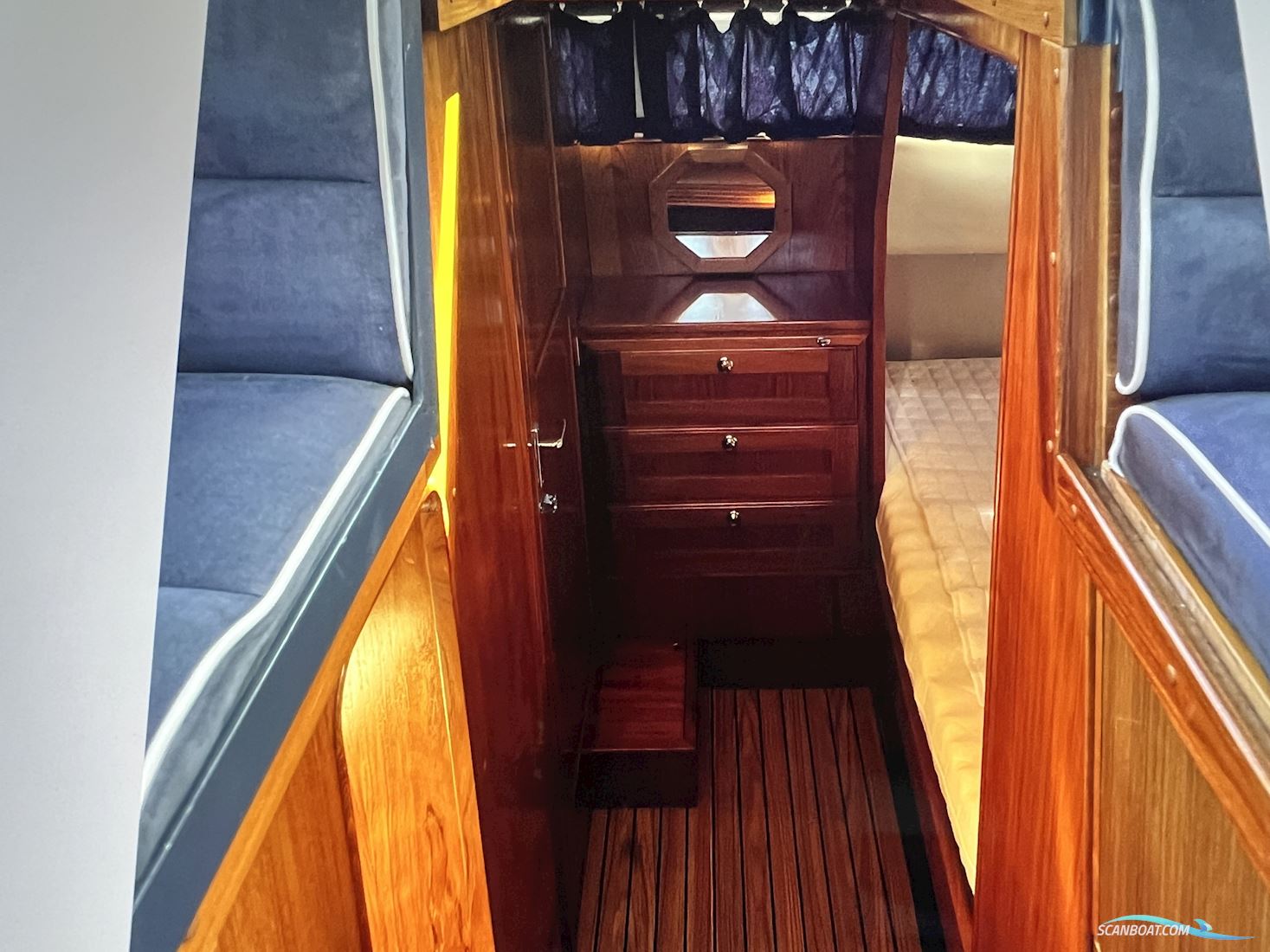 Scand Atlantic 32
