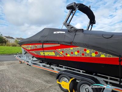 Scarab 255 ID Wake Edition Motorboten 2021, met Rotax motor, Ierland