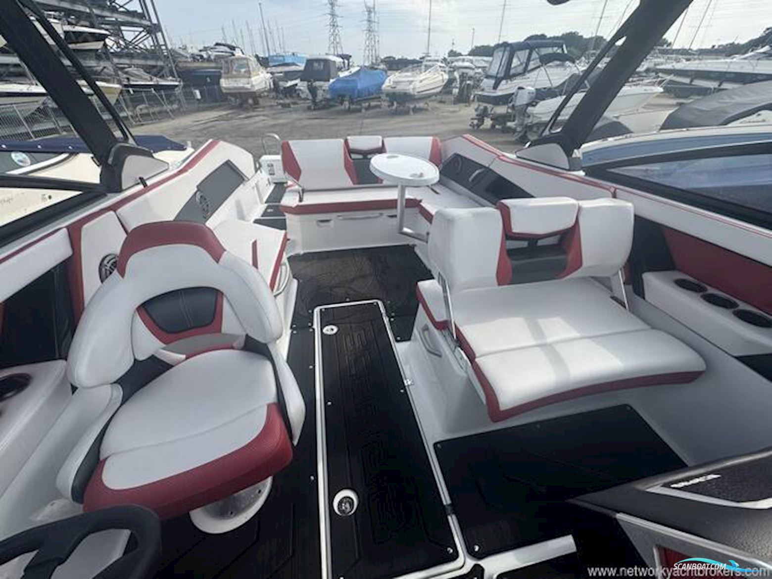 Scarab 285 ID