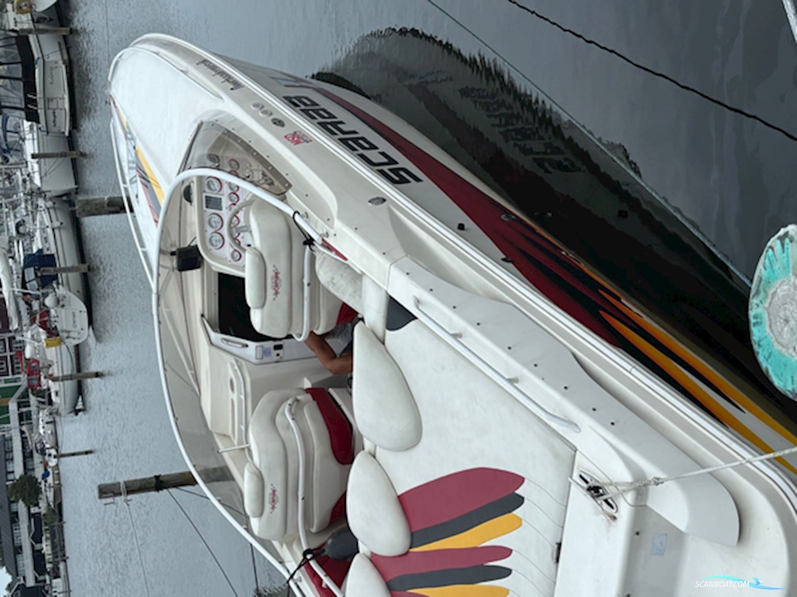 Scarab 33 AVS (2*500 hk ) Powerboat Fountain -formula Baja Cigarette ( Nedsat 80.000.- )